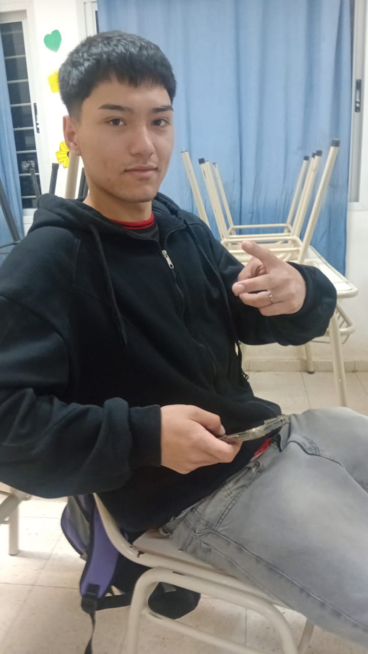 Chino, barbero profesional